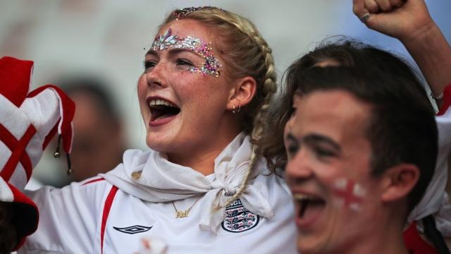 Stades pleins, audiences records : le triomphe du football féminin en Europe