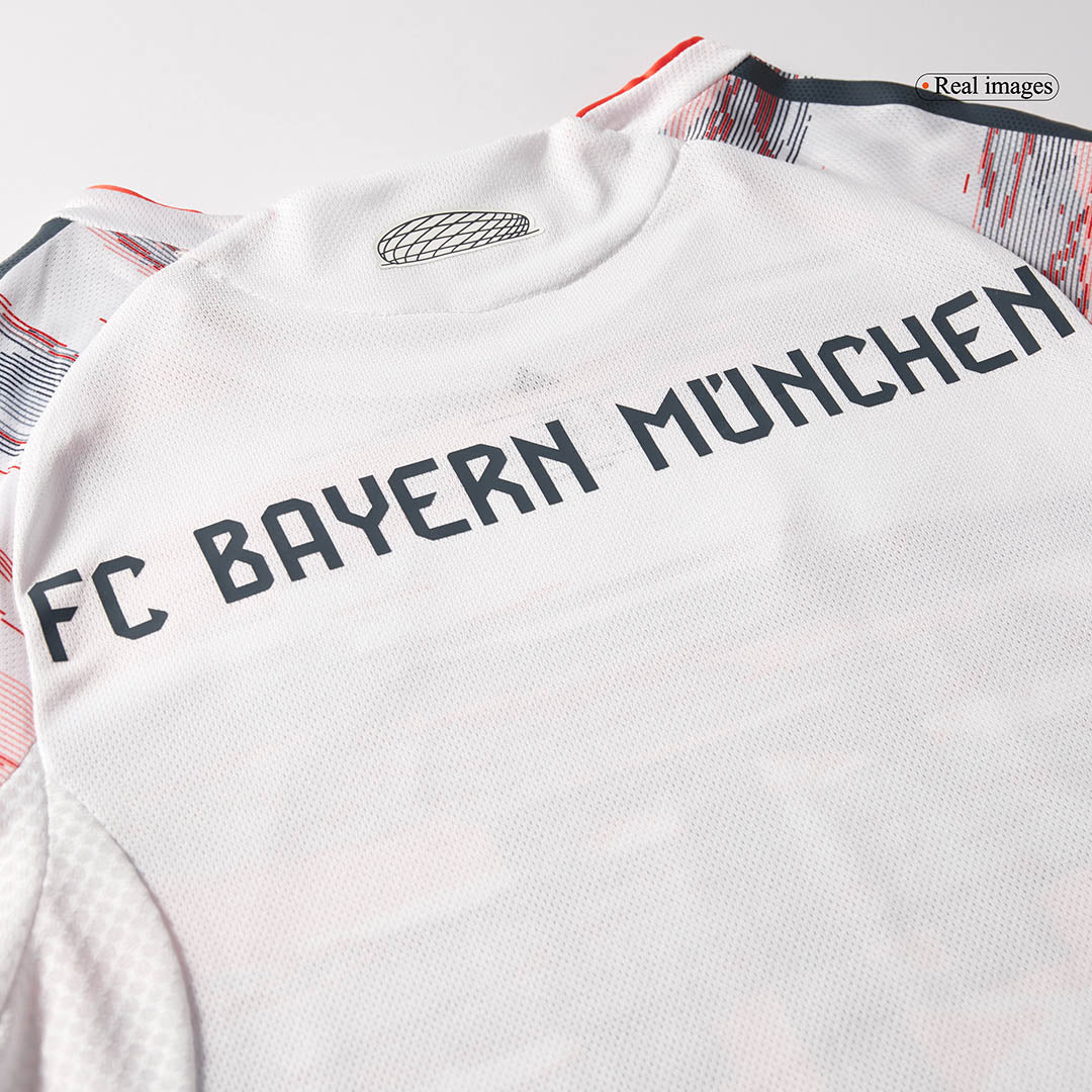 Munich Extérieur Maillot 2025/26 Blanc Joueur
