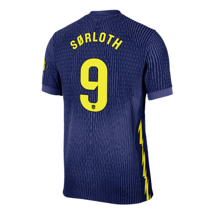 SØRLOTH #9 Atlético Uit tenue Shirt 2025/26 Marineblauw Speler